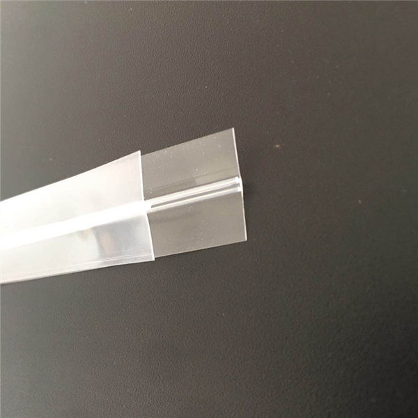 Plastikinis styginių užtrauktukas